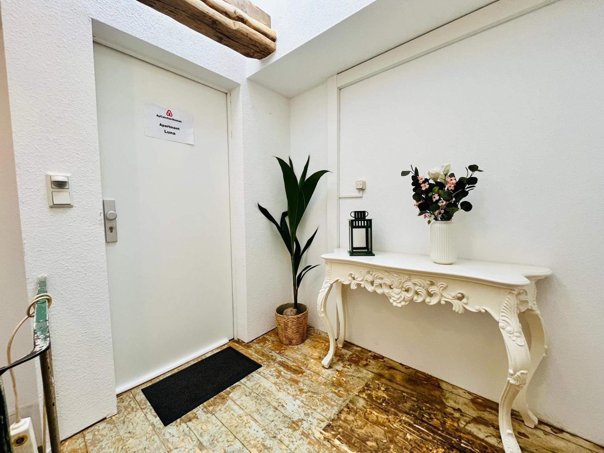 Aycatcherhomes - Bigliving I 3 Bedrooms I 7 Persons I 2 Bathrooms I Toplocation I Old I Wlan I Maisonette Boutique App Luna