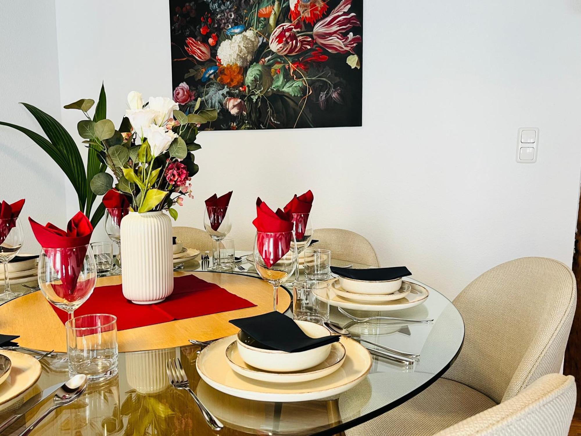 Apartment Aycatcherhomes - Bigliving I 3 Bedrooms I 7 Persons I 2 Bathrooms I Toplocation I Old I Wlan I Maisonette Boutique App Luna Marburg
